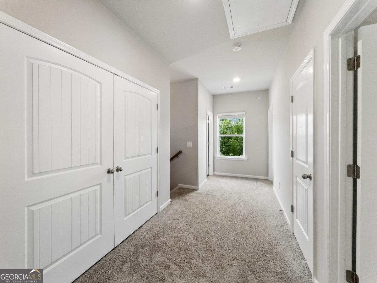 1272 Towne Square Court Property Photo 17