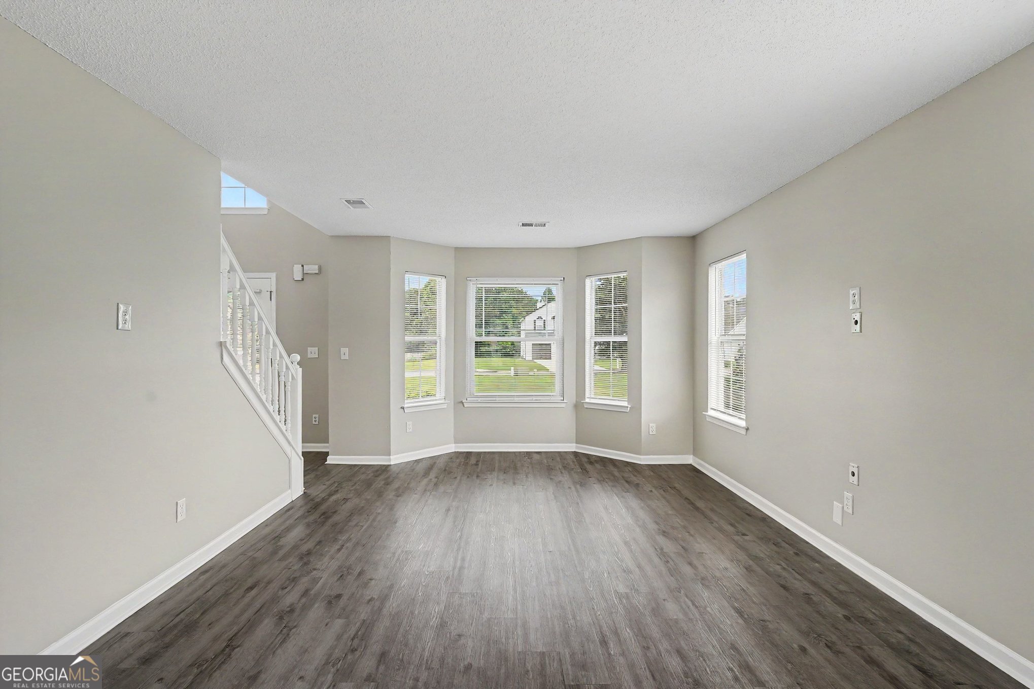 2909 Crabapple Circle Se Property Photo 5