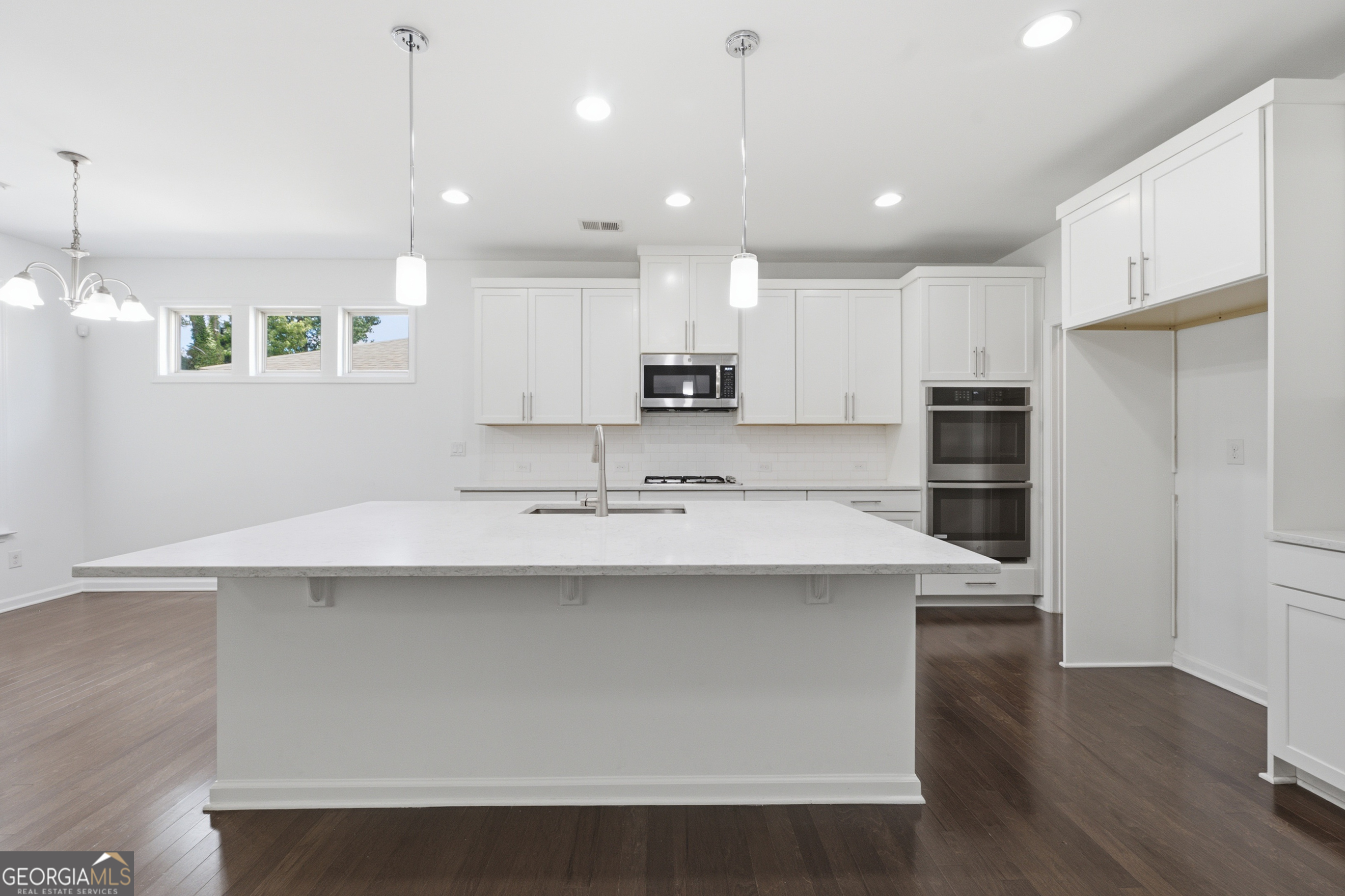 4531 Claiborne Court Property Photo 10