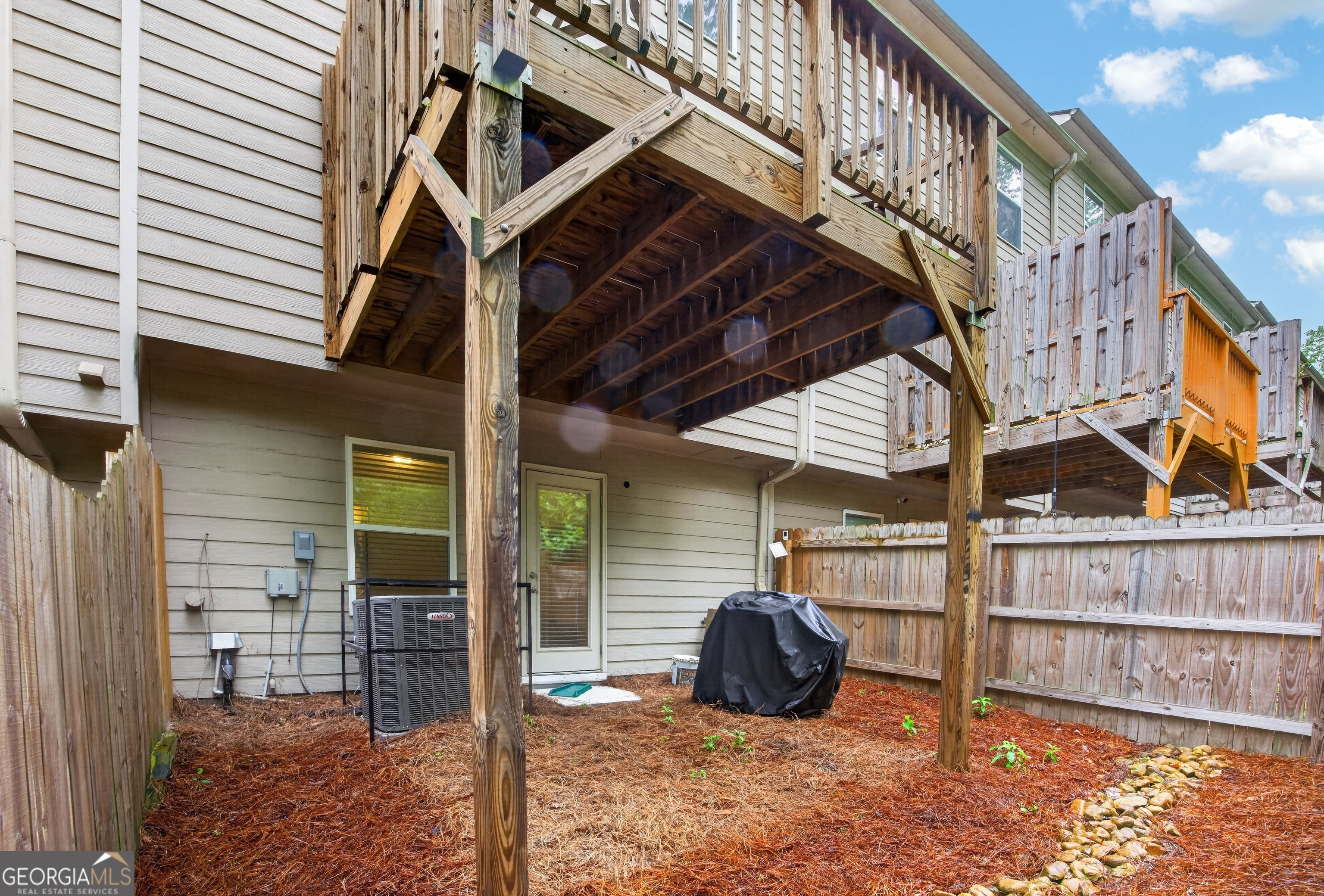 865 Society Circle Sw Property Photo 18