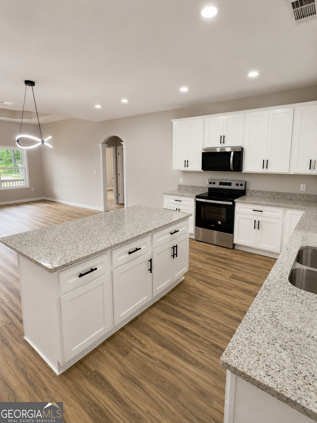 93 Anita Drive Property Photo 4