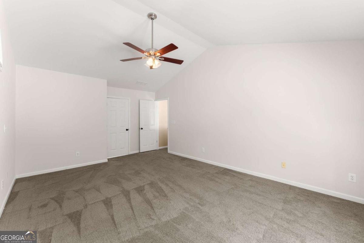 415 Fairford Lane Property Photo 31