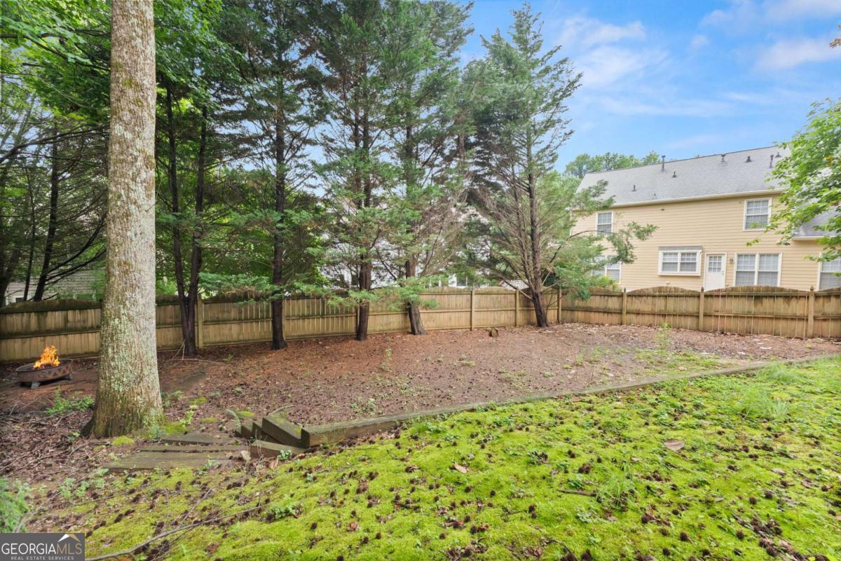 415 Fairford Lane Property Photo 49