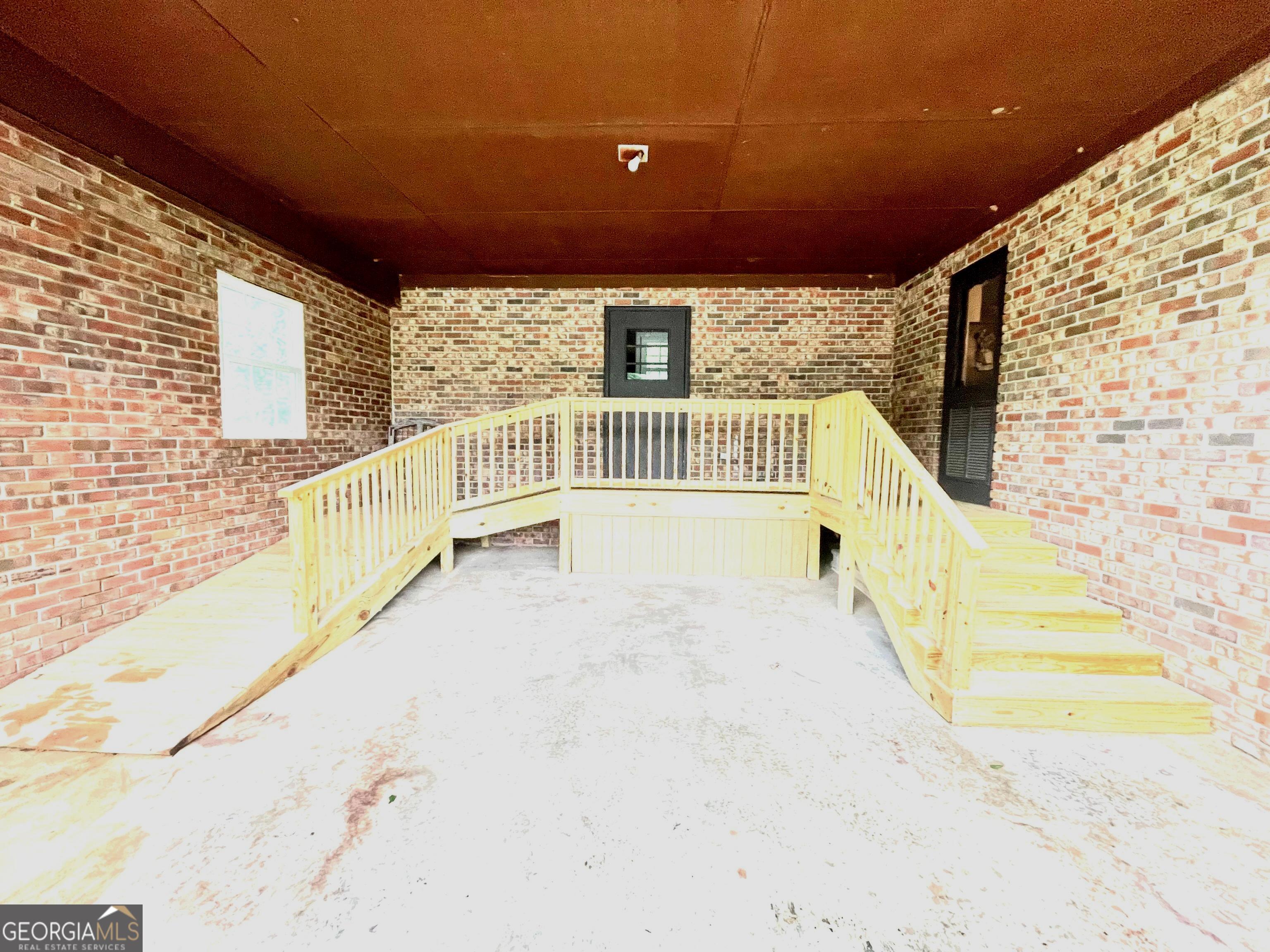 16067 Highway 59 Property Photo 20