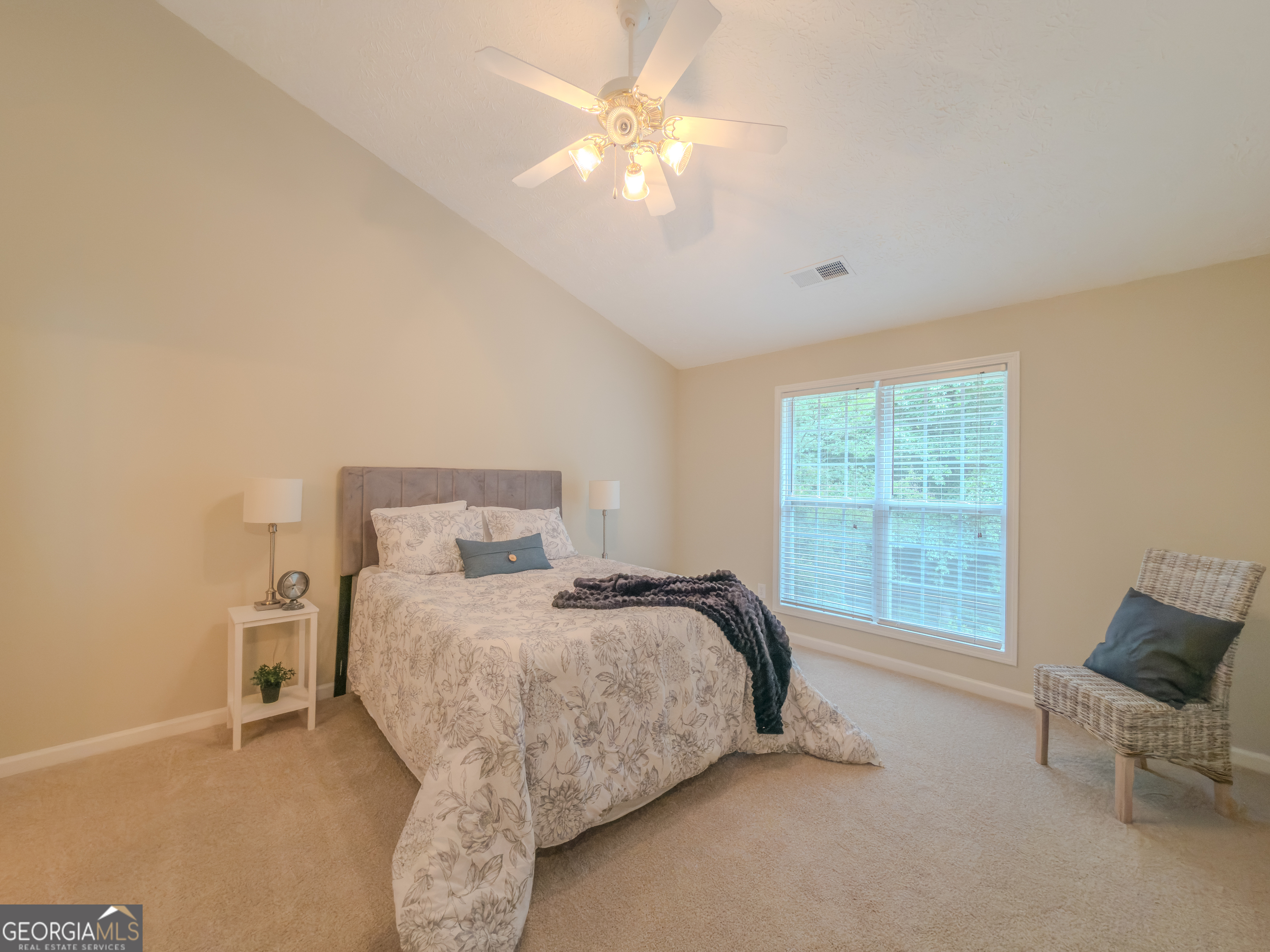 612 Old River Run Property Photo 4