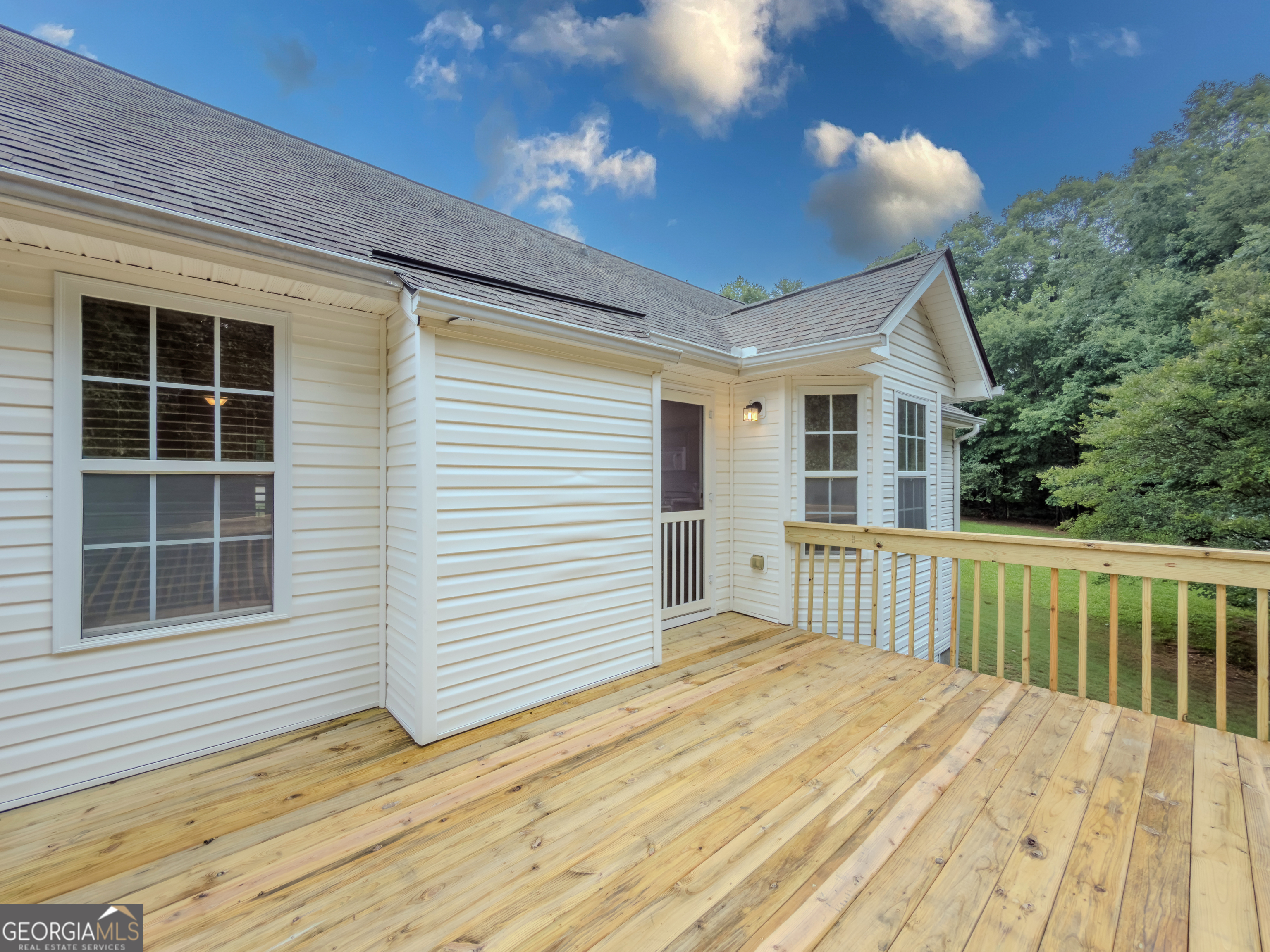612 Old River Run Property Photo 6