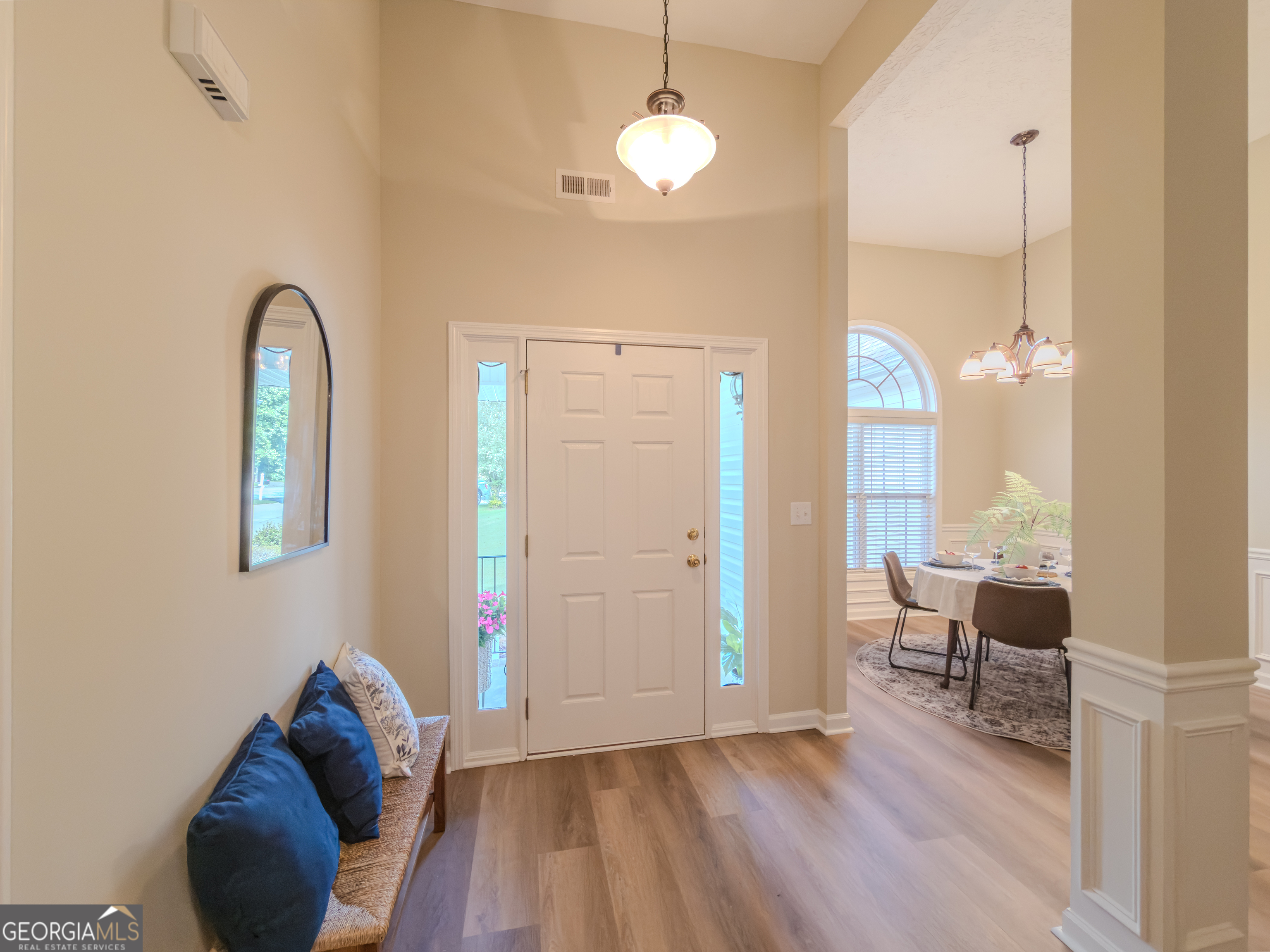 612 Old River Run Property Photo 9