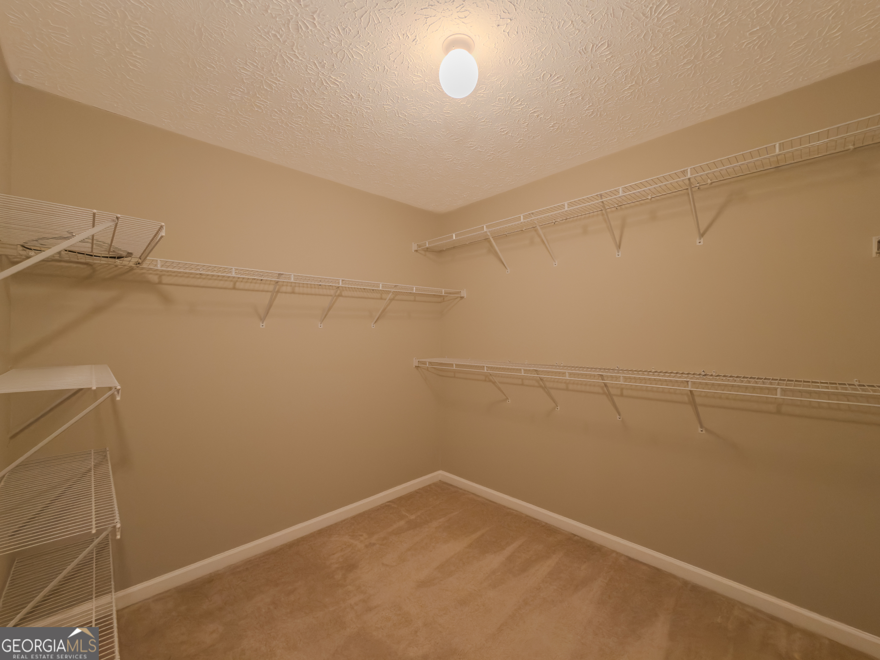 612 Old River Run Property Photo 23