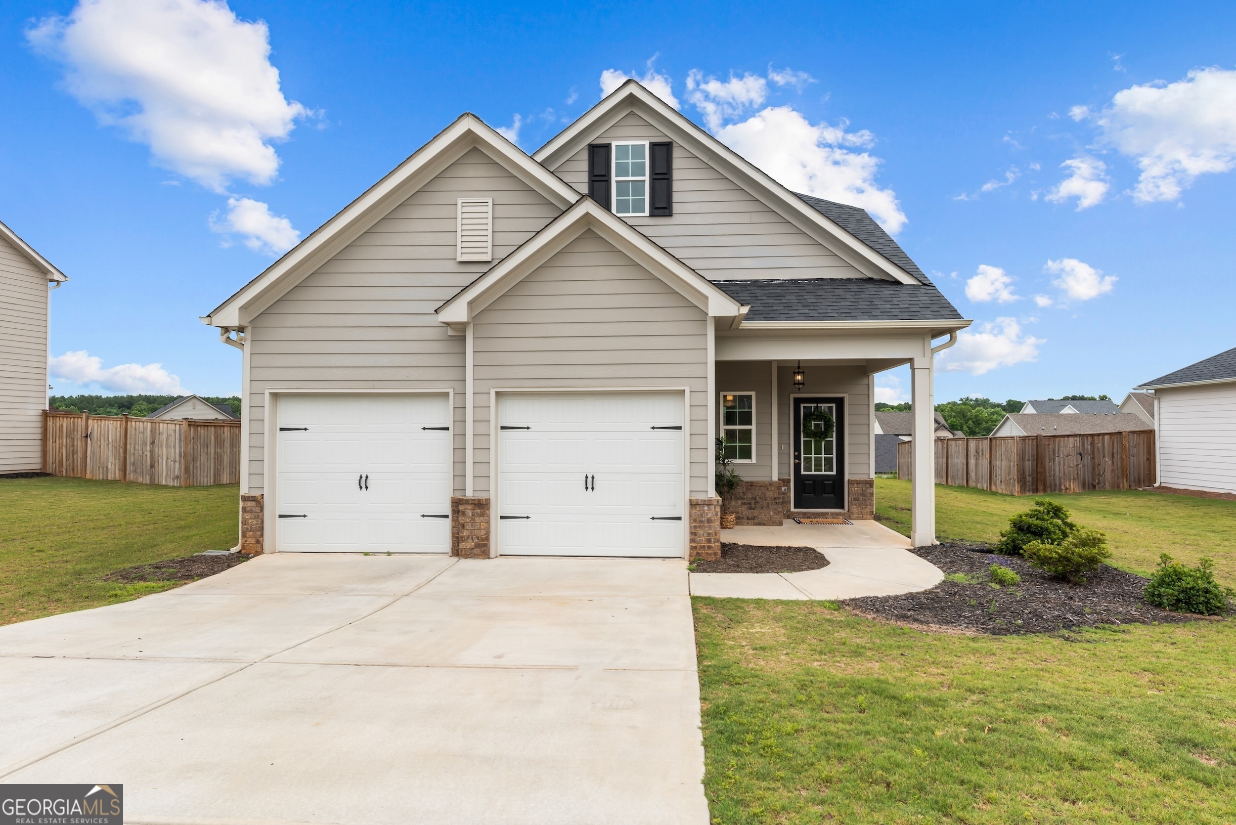118 Muscadine Pass Property Photo 1