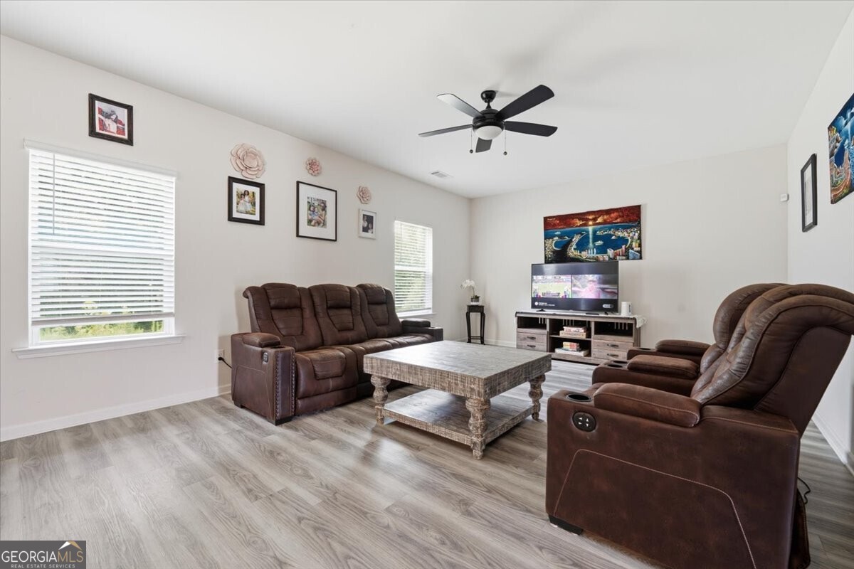 3552 Arabian Farm Lane Property Photo 9