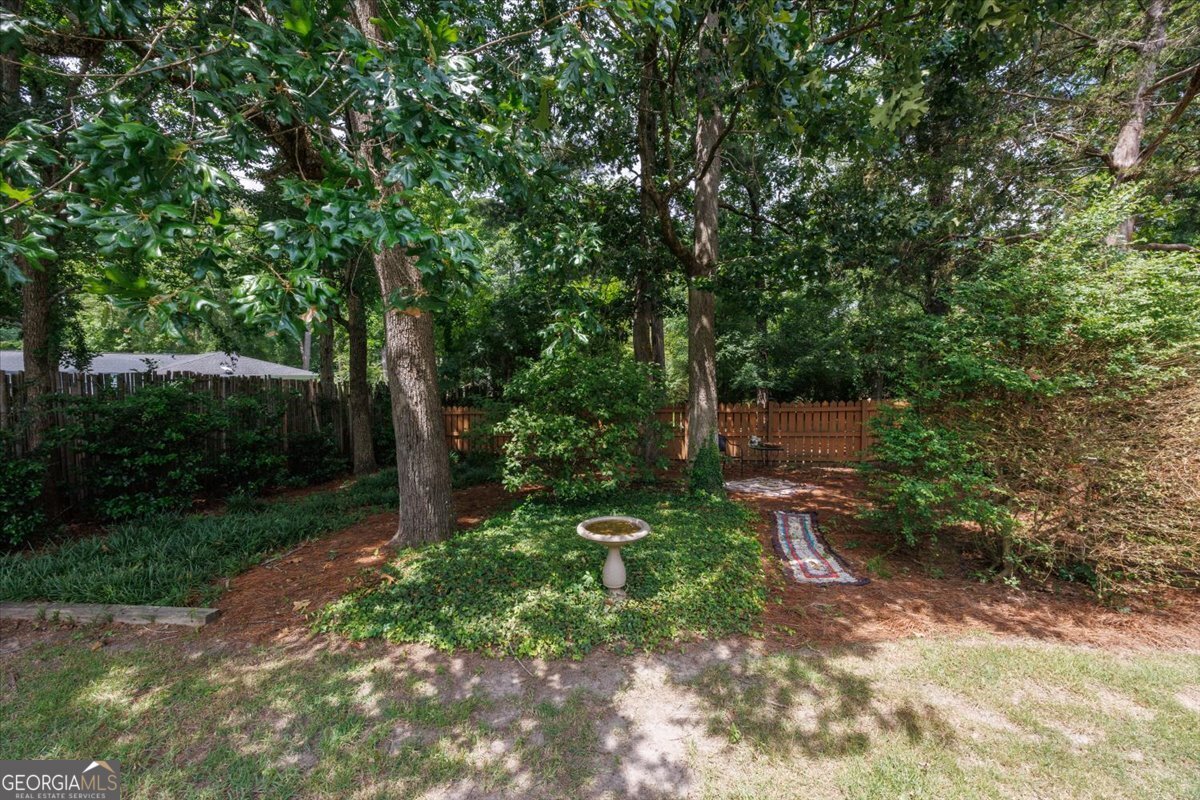 210 Oberon Place S Property Photo 28