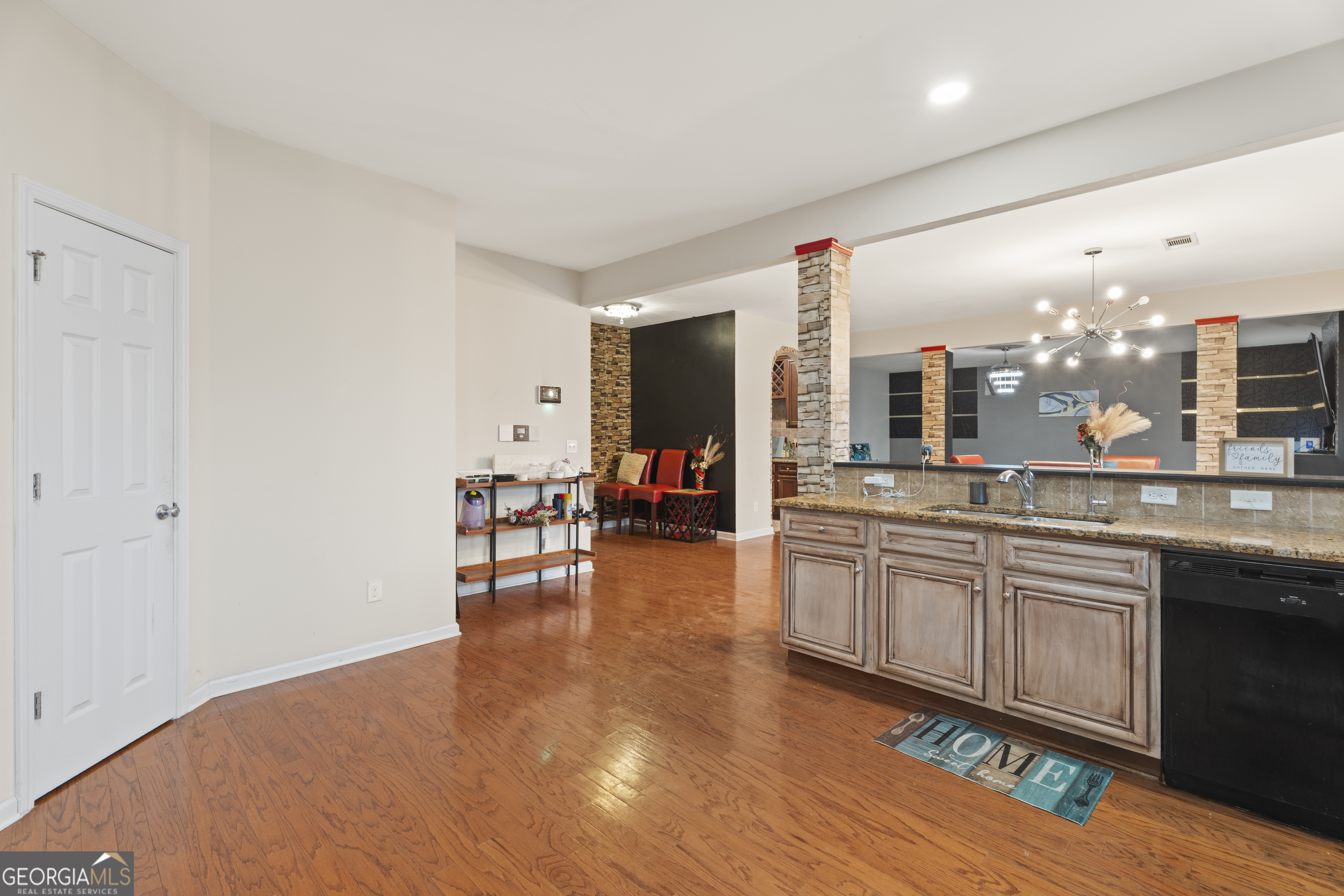 2365 Cornell Circle Property Photo 13