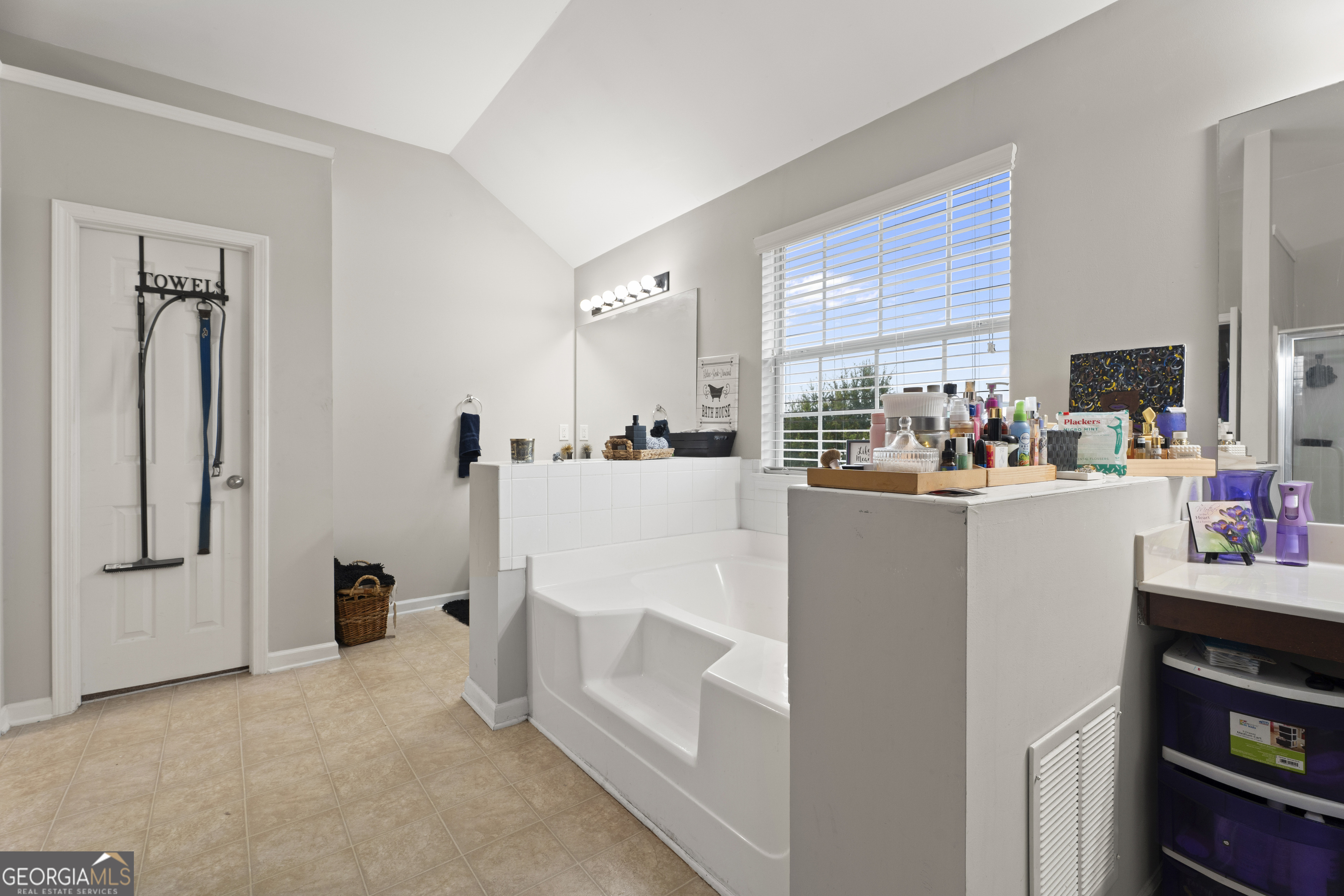 2365 Cornell Circle Property Photo 34