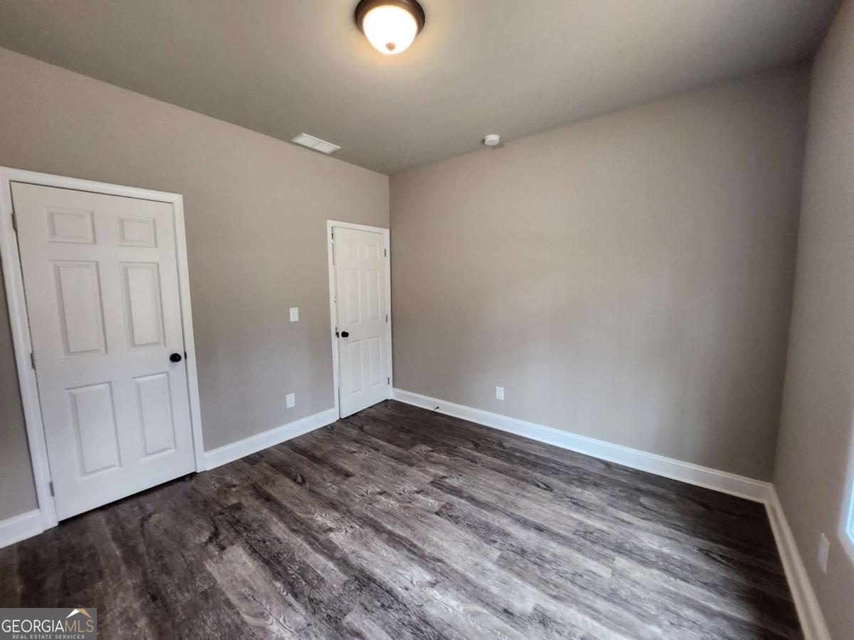 2205 Shady Grove Road Property Photo 13