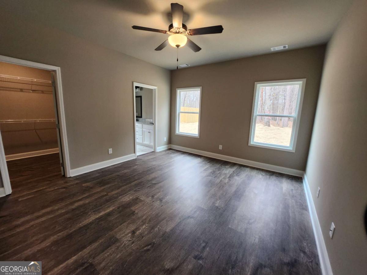 2205 Shady Grove Road Property Photo 15