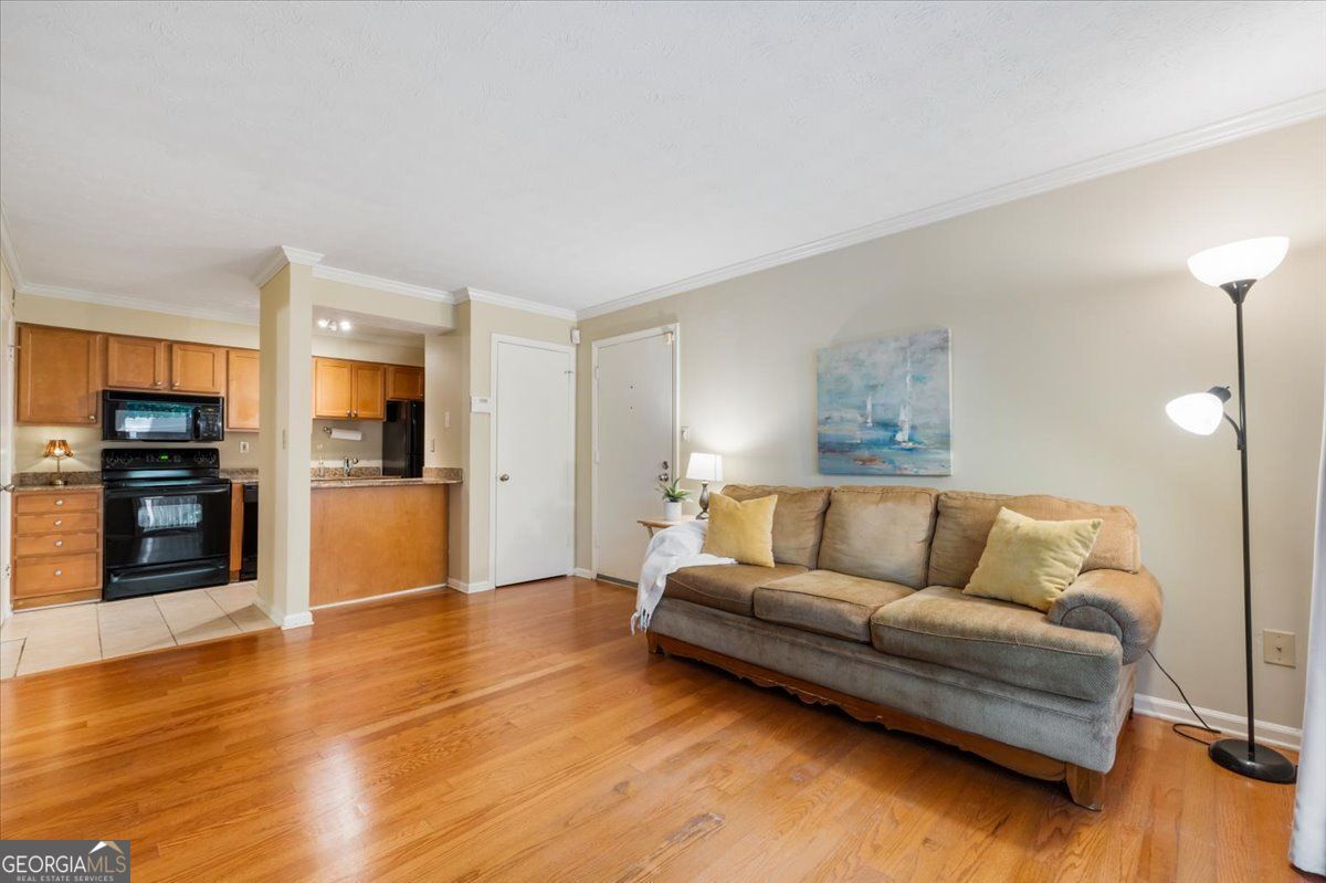 3140 Seven Pines Court # 102 Property Photo 1