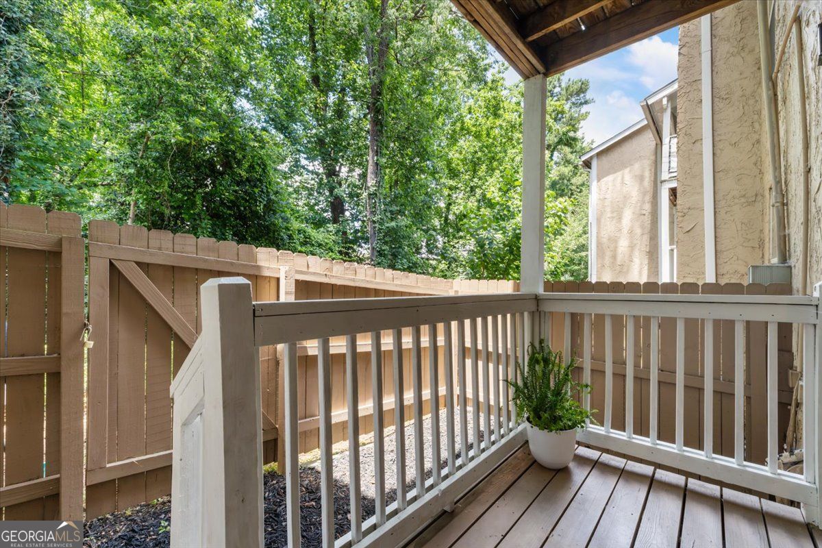 3140 Seven Pines Court # 102 Property Photo 8