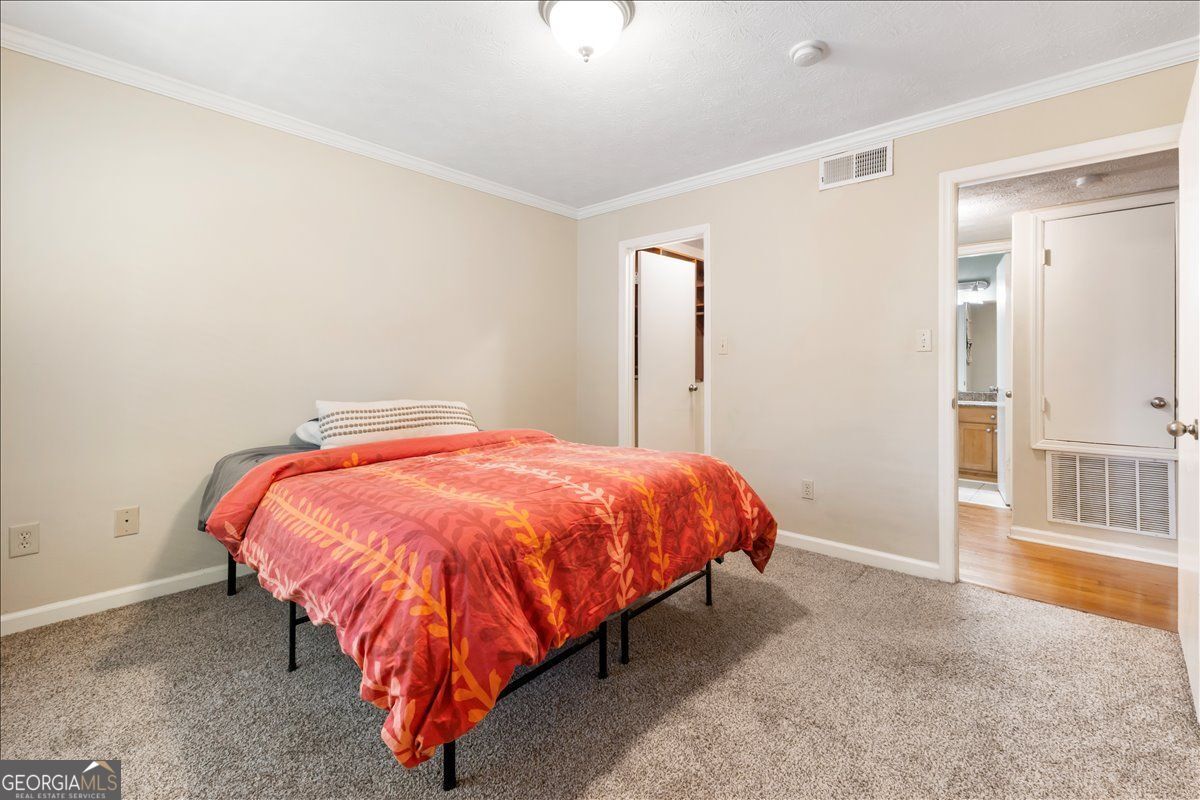 3140 Seven Pines Court # 102 Property Photo 13