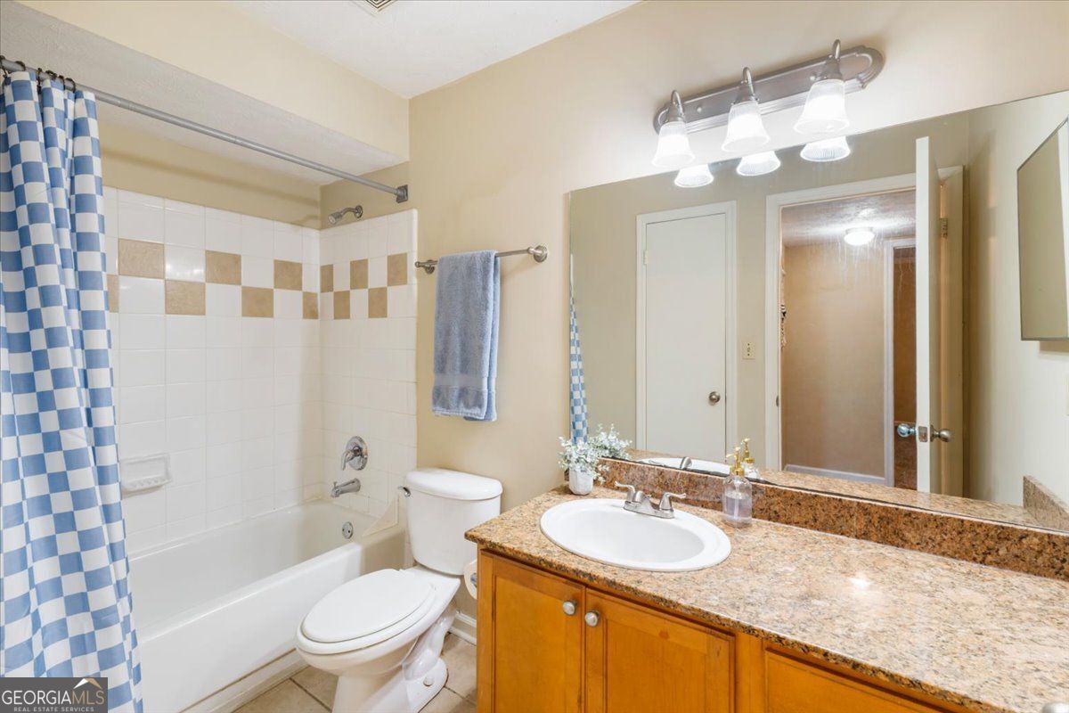 3140 Seven Pines Court # 102 Property Photo 16