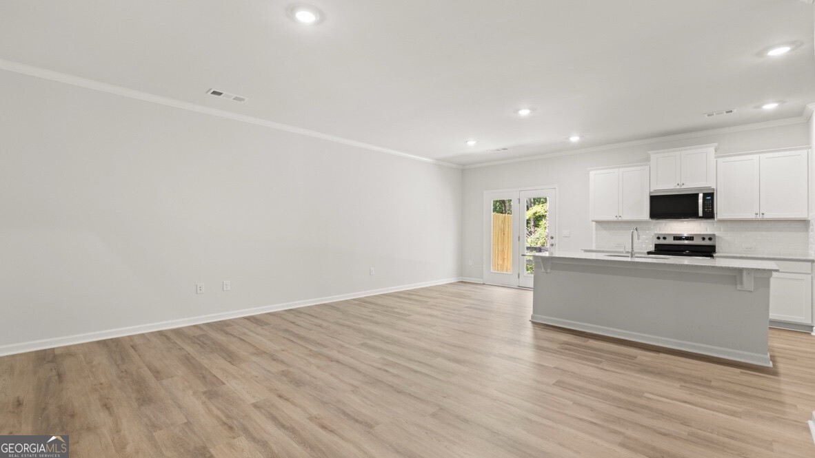 4211 Merlin Pass Property Photo 4