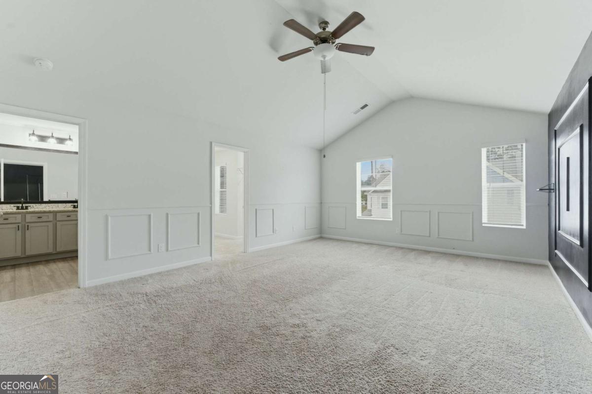 7492 Knoll Hollow Road Property Photo 17