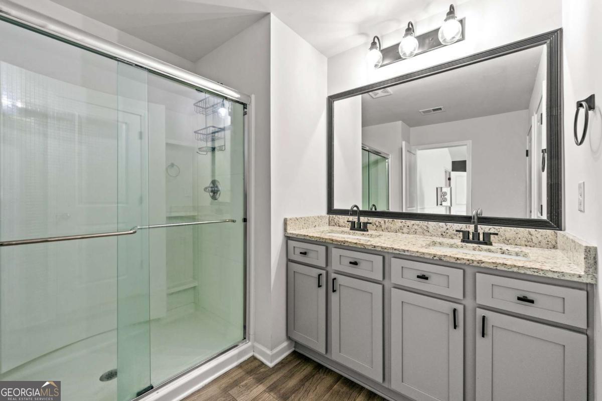 7492 Knoll Hollow Road Property Photo 20