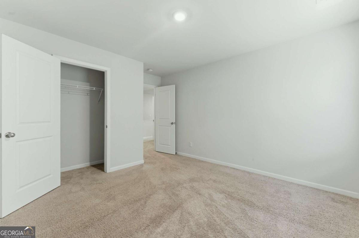 7492 Knoll Hollow Road Property Photo 24