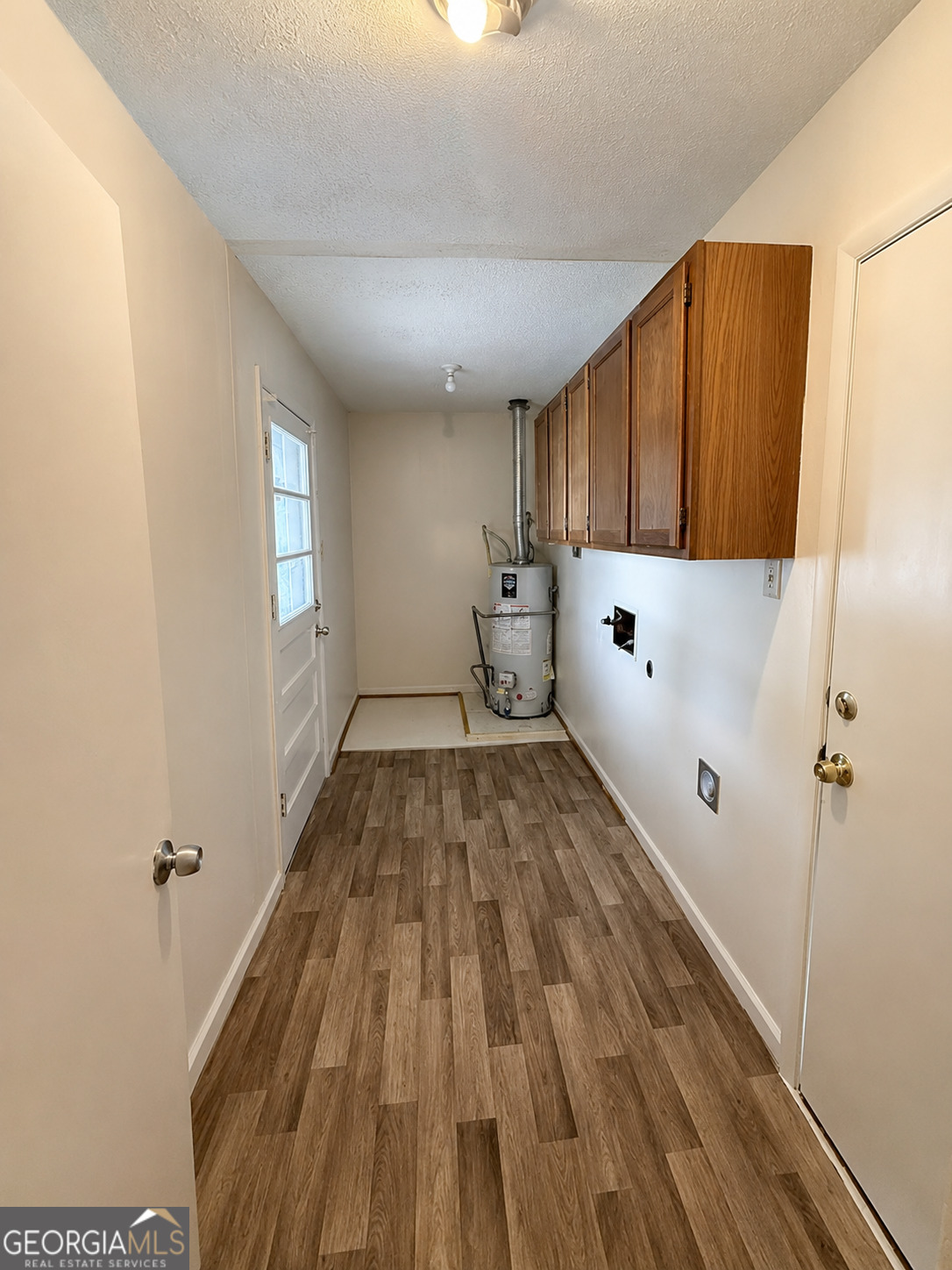 3543 Meadowview Court Property Photo 4