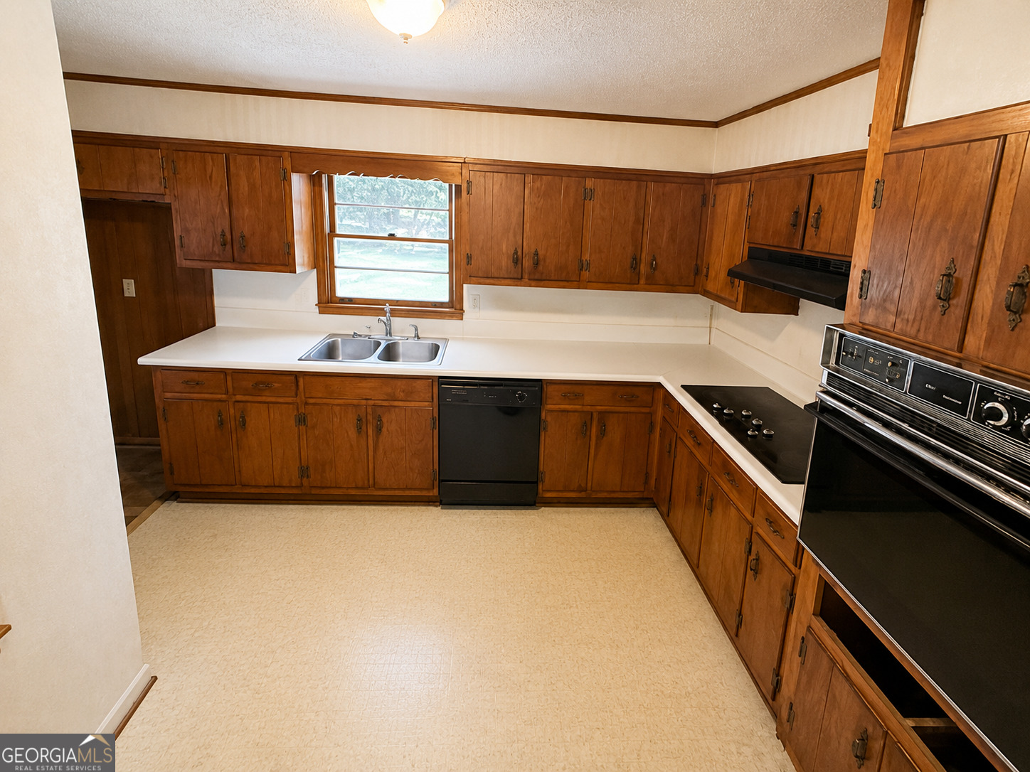 3543 Meadowview Court Property Photo 5