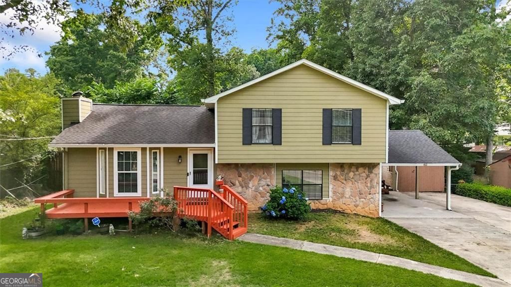270 Amberwood Drive NW Property Photo 1