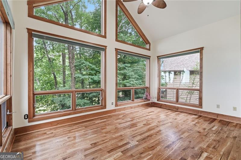861 Summit Drive Property Photo 20