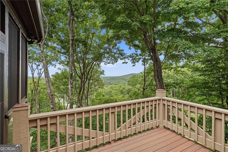 861 Summit Drive Property Photo 40