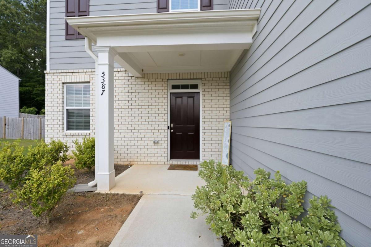 5387 Coldstream Drive Property Photo 2