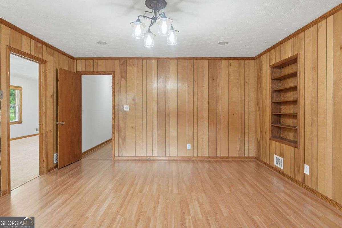 3283 Meadowview Lane Sw Property Photo 12