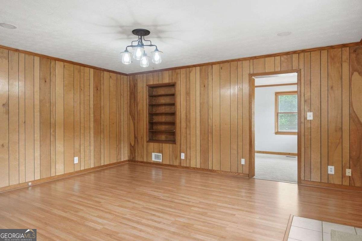 3283 Meadowview Lane Sw Property Photo 13