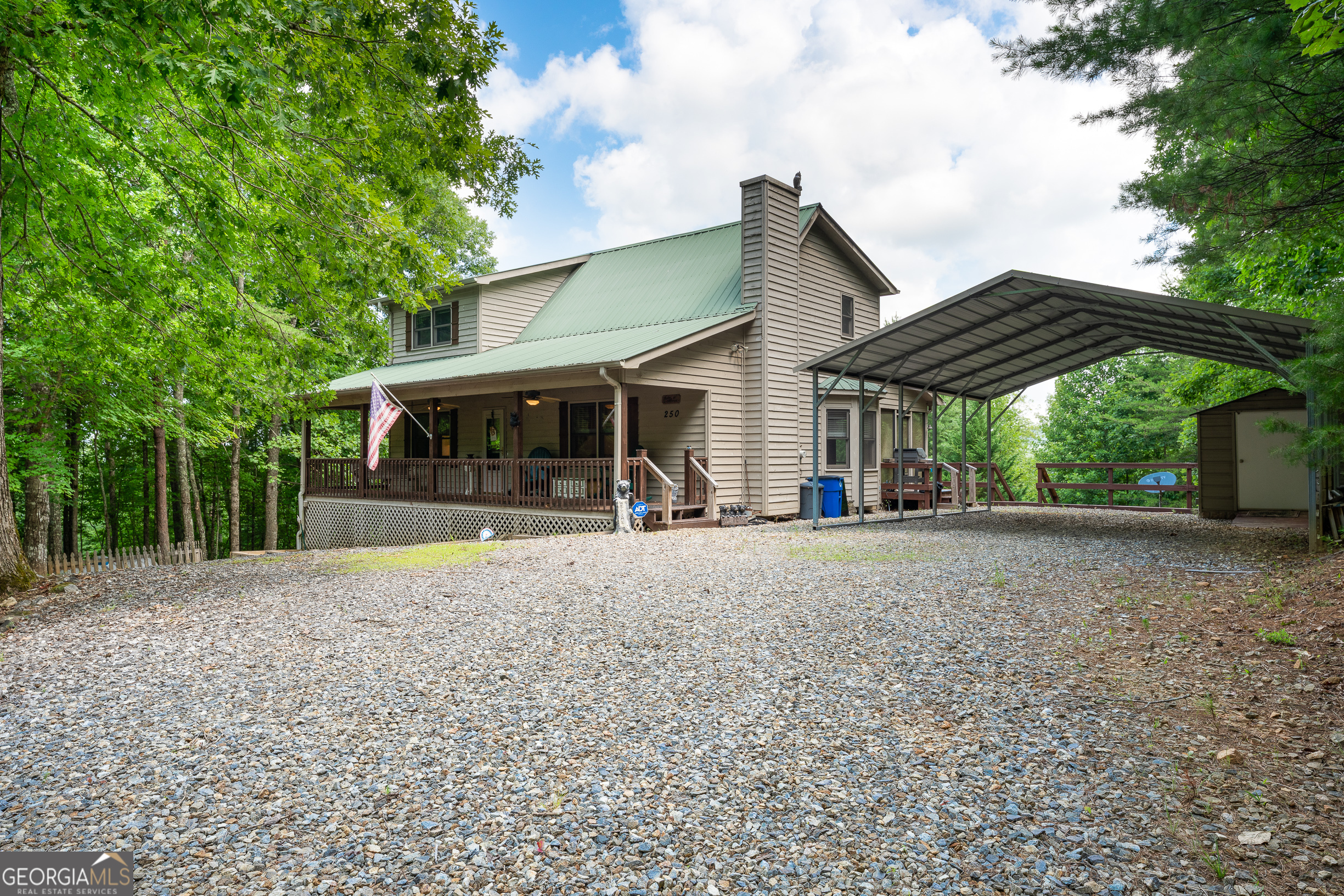 250 Summit Drive Property Photo 1