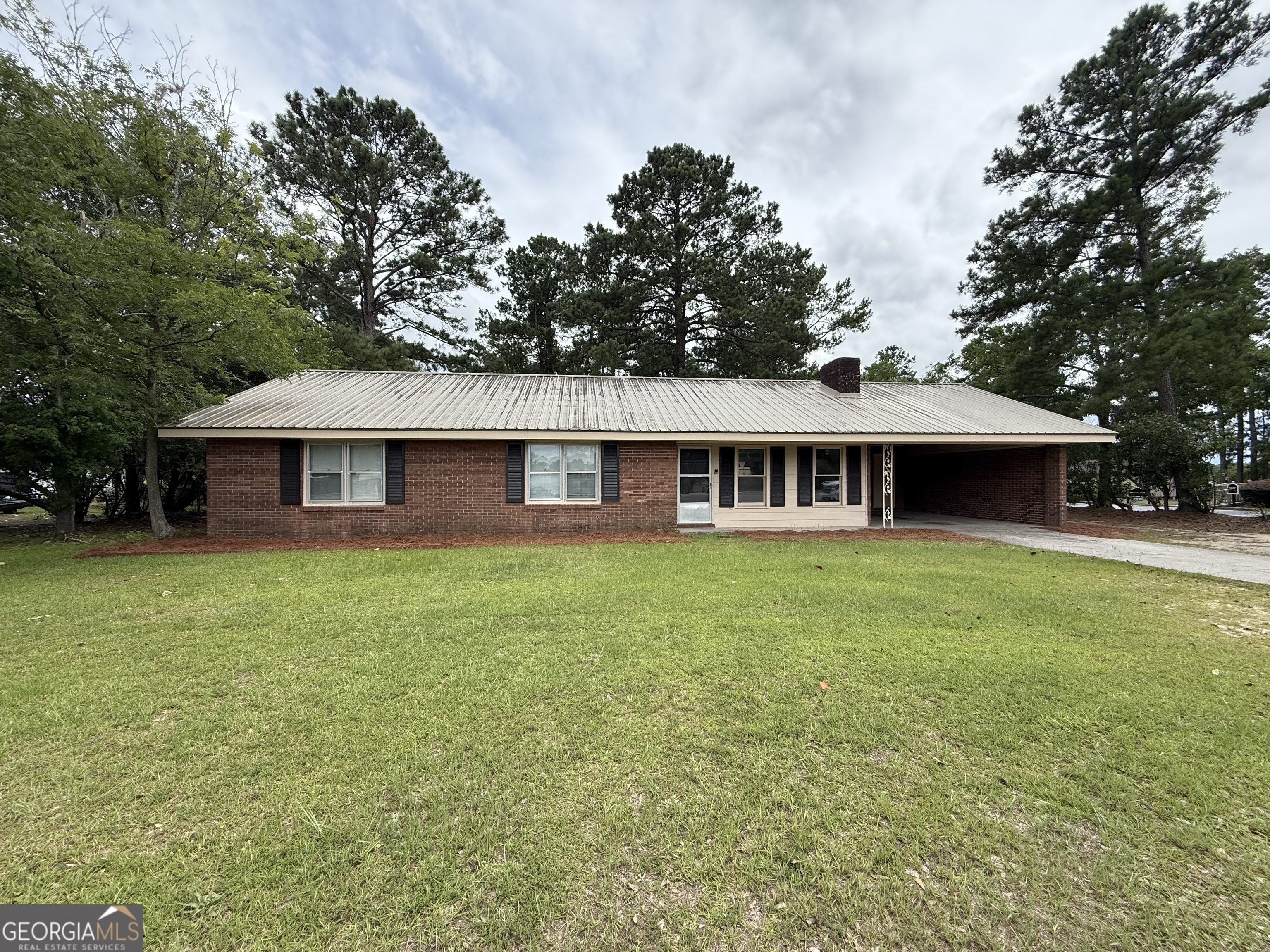 602 Hillcrest Parkway Property Photo 1