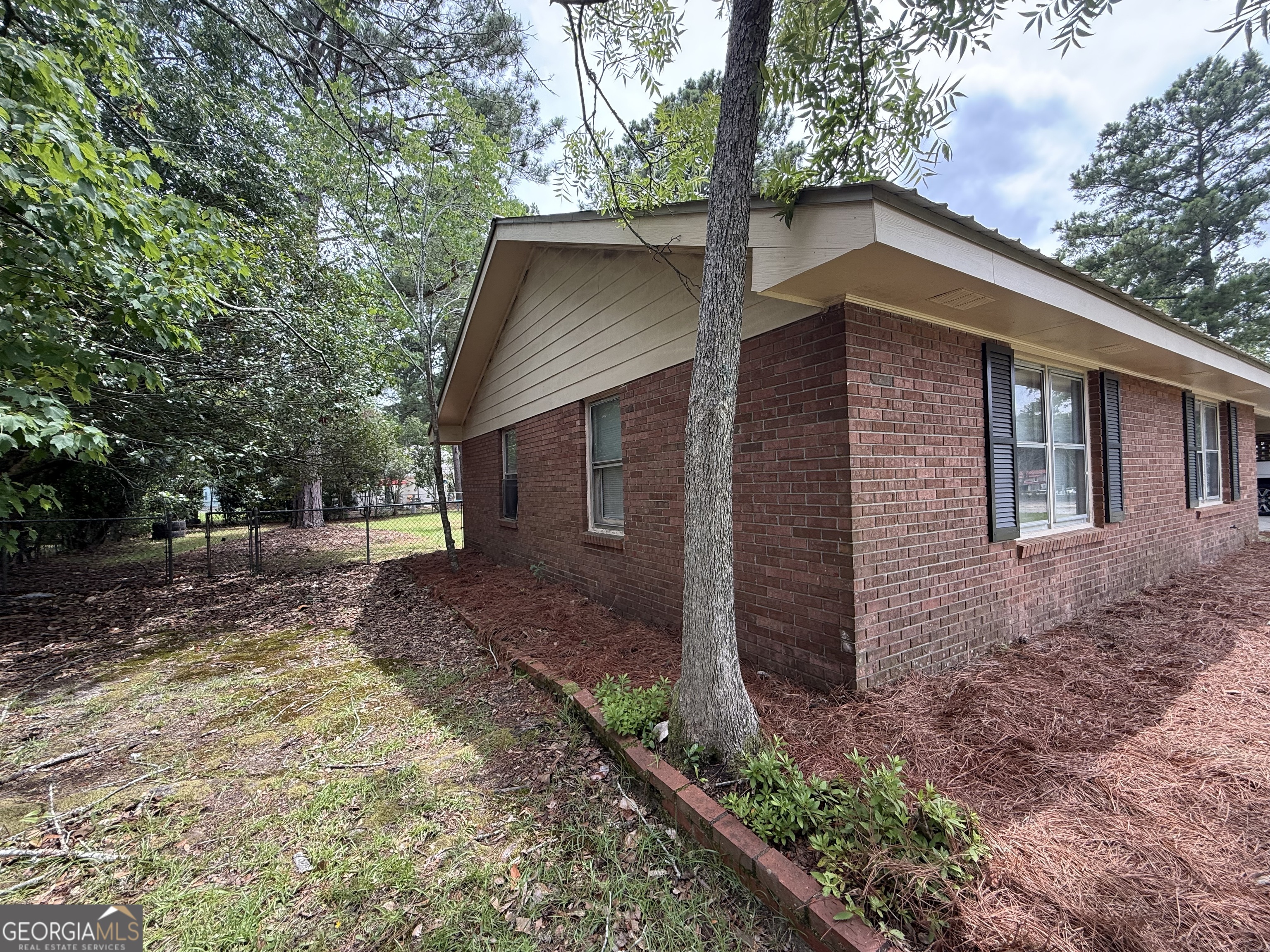 602 Hillcrest Parkway Property Photo 8