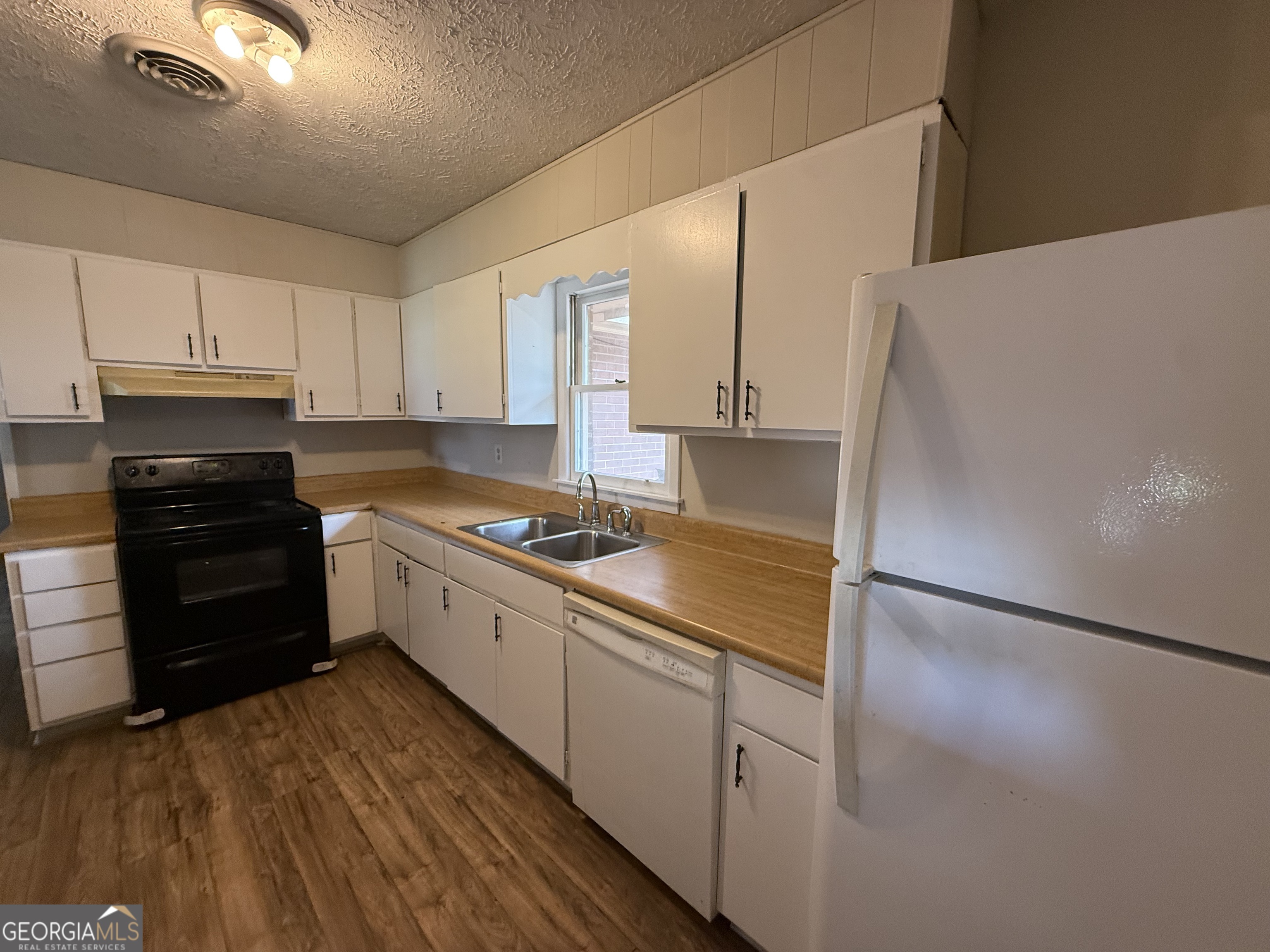 602 Hillcrest Parkway Property Photo 10