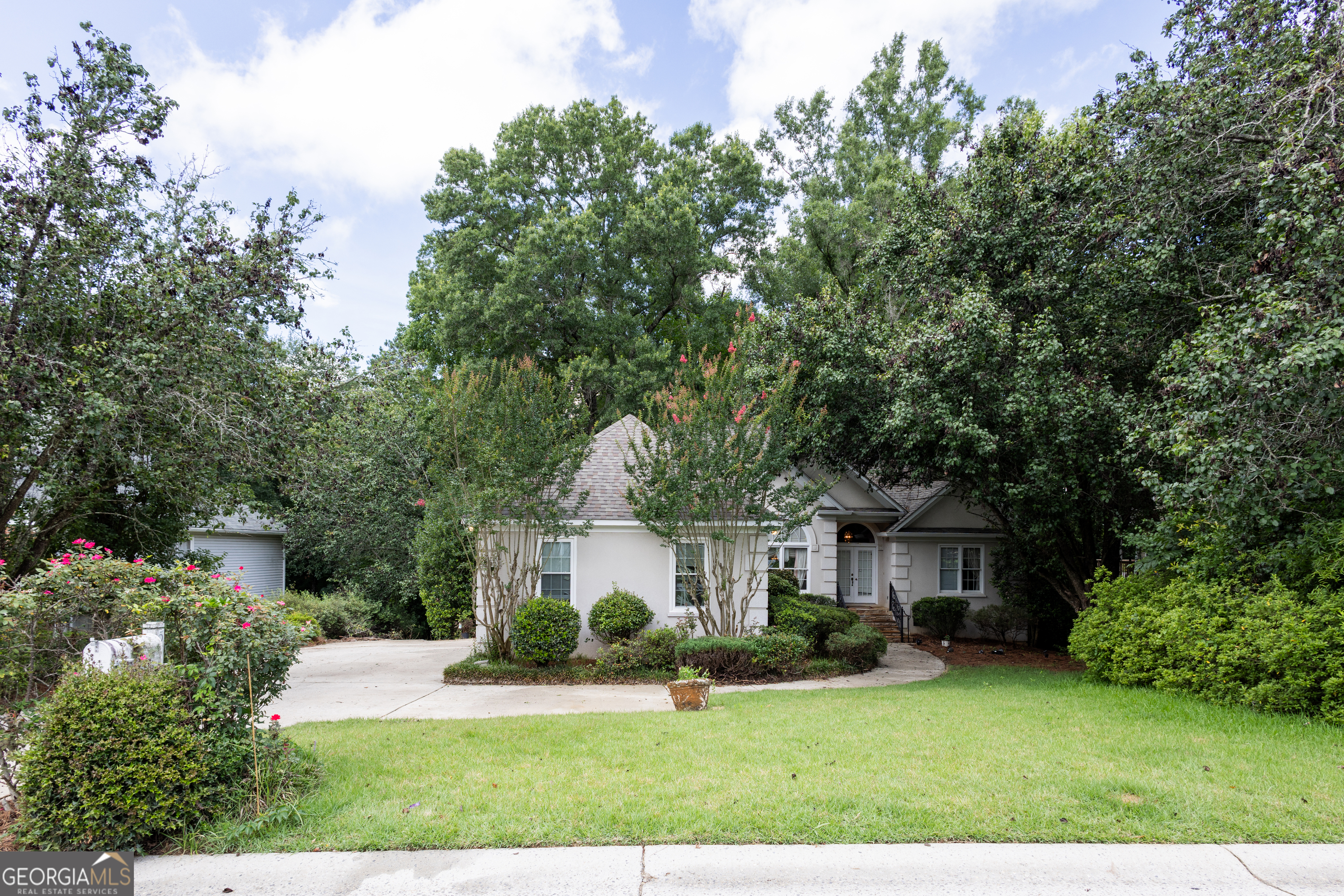 530 Brookside Drive Property Photo 1