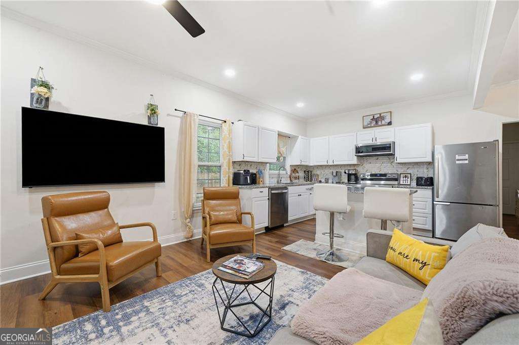 1806 Charleston Avenue Se Property Photo 8