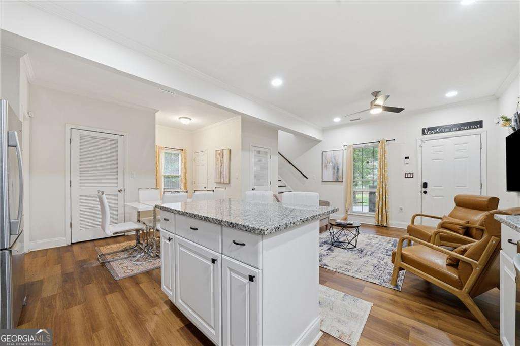 1806 Charleston Avenue Se Property Photo 21