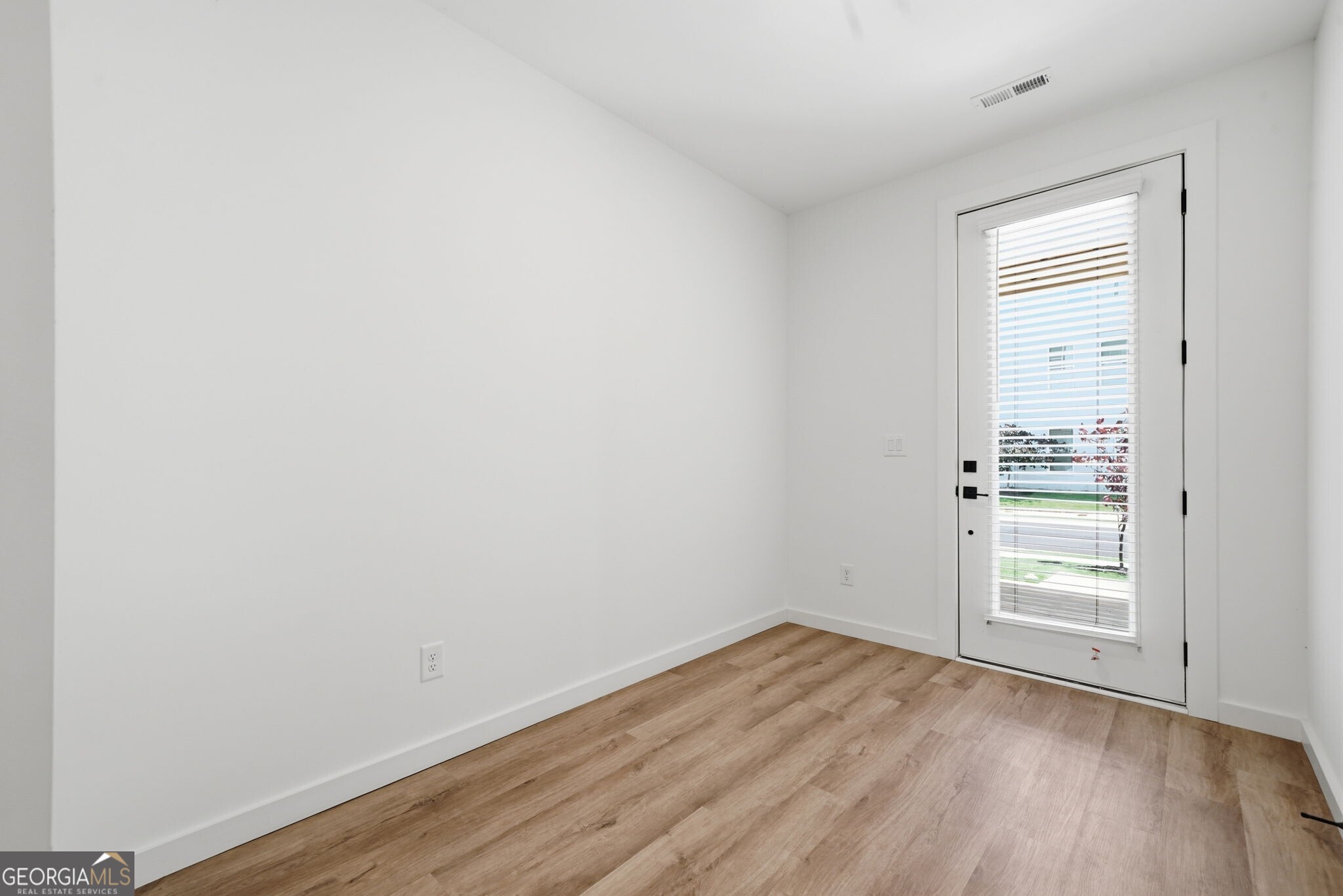 1066 Glen Opal Drive Property Photo 9