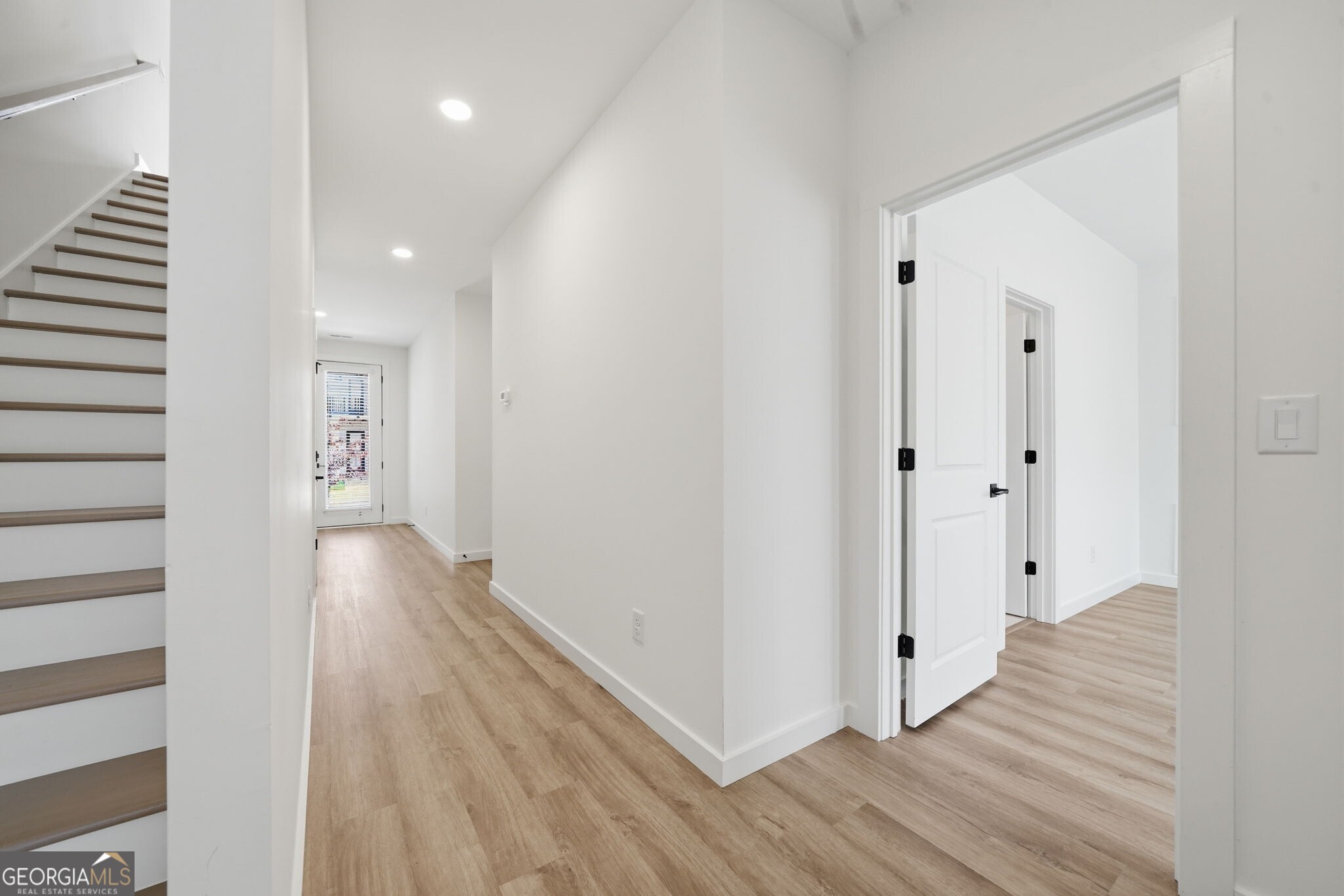 1066 Glen Opal Drive Property Photo 10
