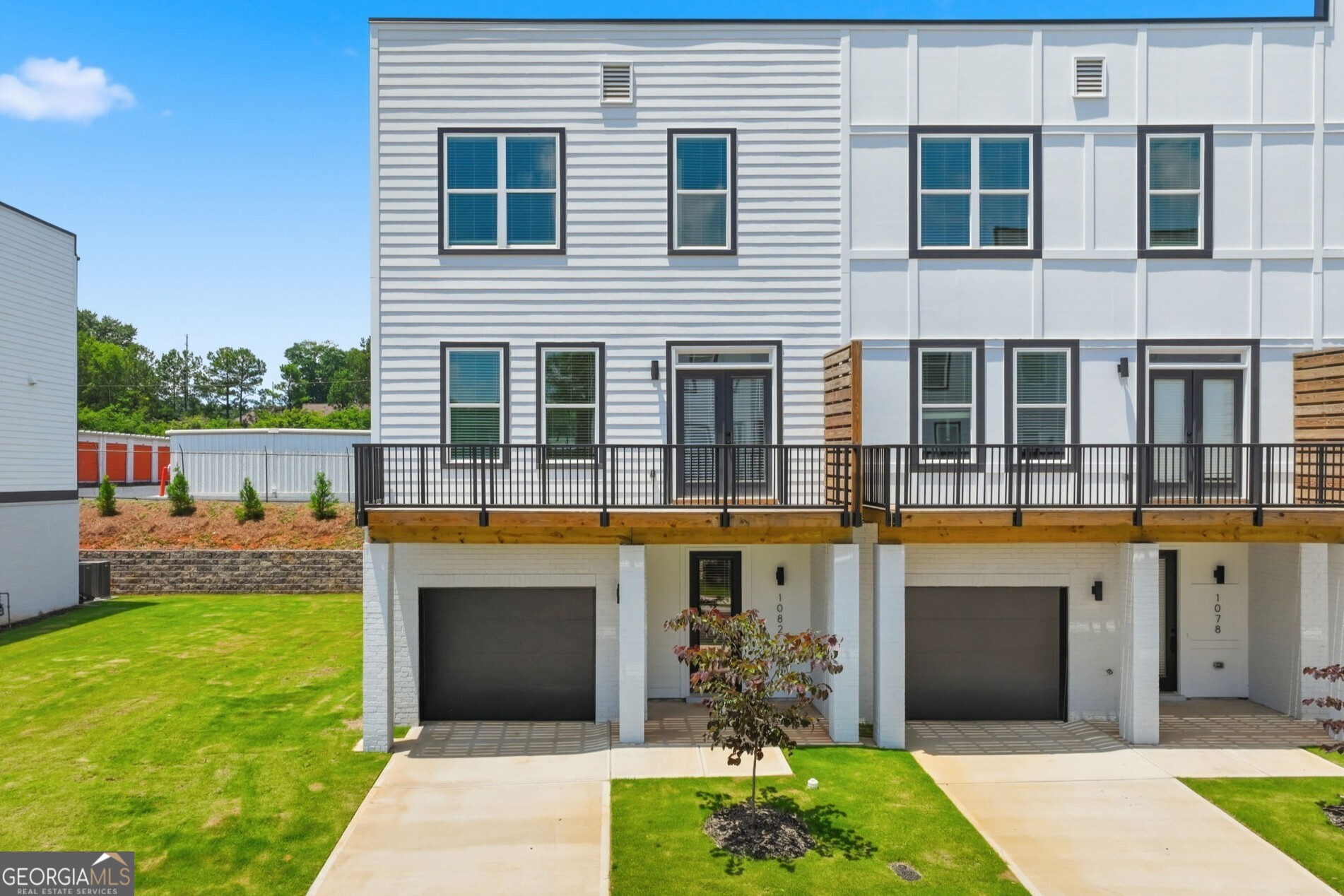 1096 Glen Opal Drive Property Photo 1
