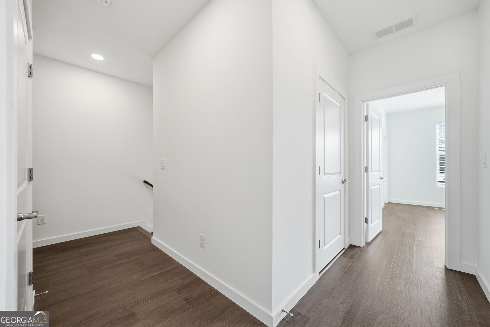 1078 Glen Opal Drive Property Photo 27