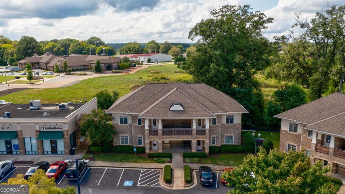 112 Harmony Crossing Suite 4 Property Photo 3
