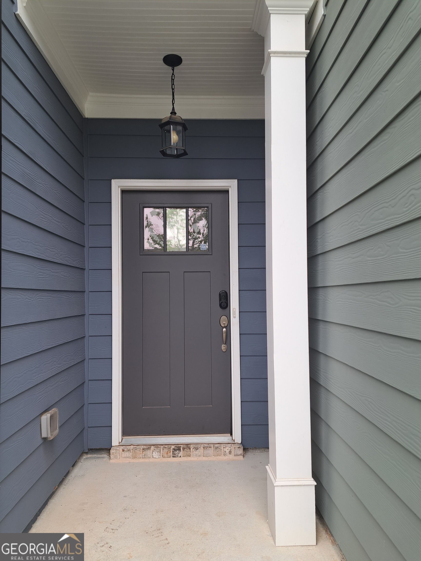 5583 Hislop Lane Property Photo 3