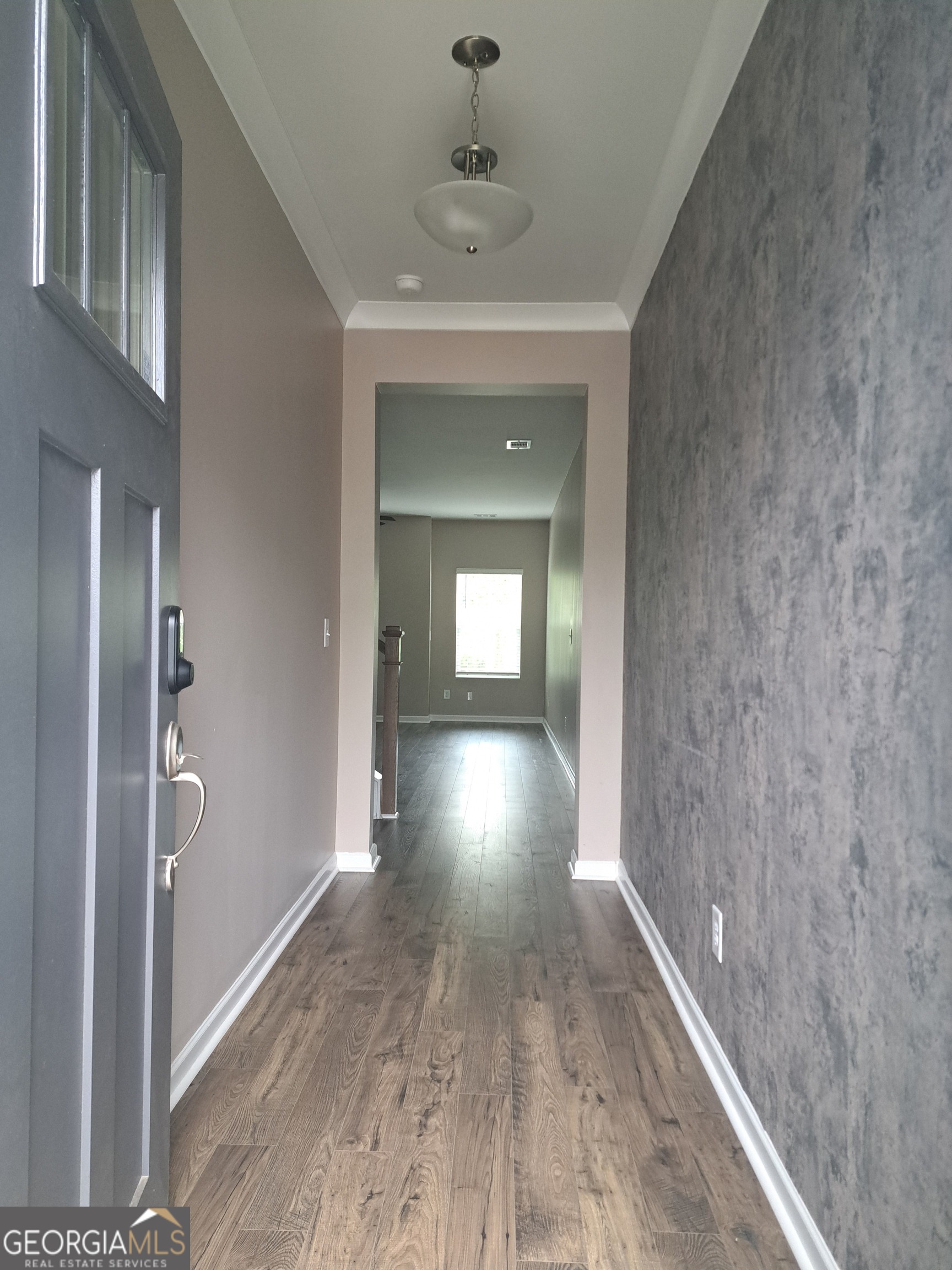 5583 Hislop Lane Property Photo 4