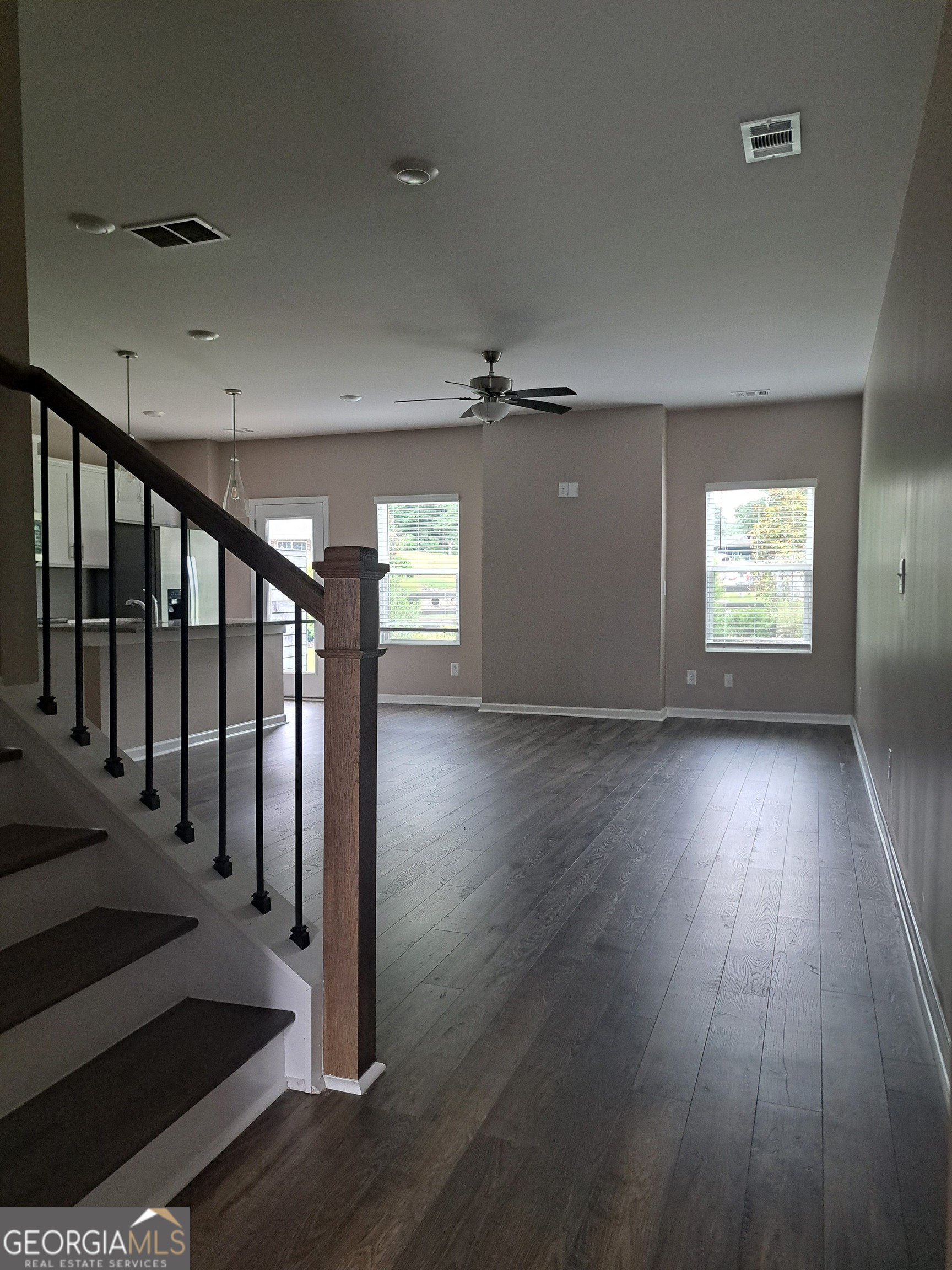 5583 Hislop Lane Property Photo 5